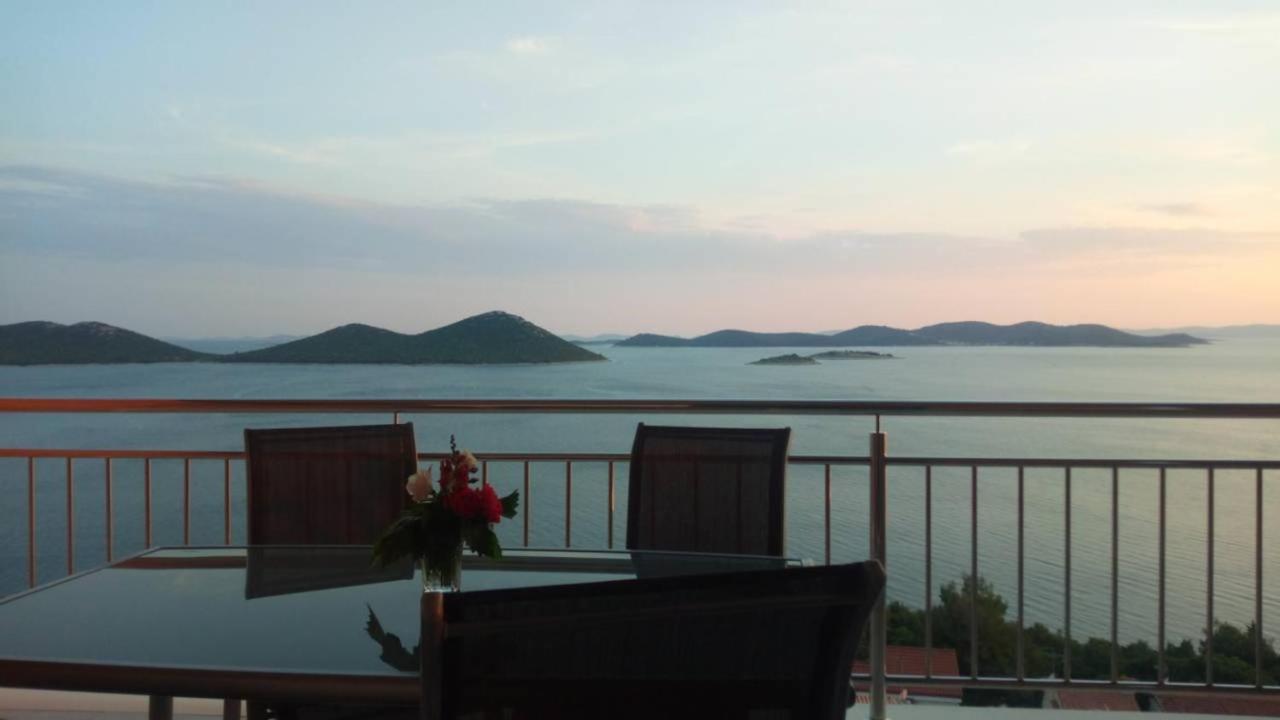 La Mer Drage Buitenkant foto